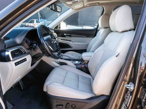 Used 2022 Kia Telluride SX FWD image 22
