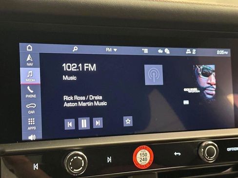 Certified 2025 Porsche Macan image 80