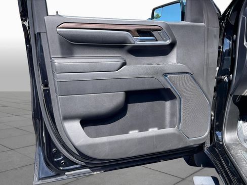 Used 2023 Chevrolet Silverado 1500 LT AWD/4WD image 22