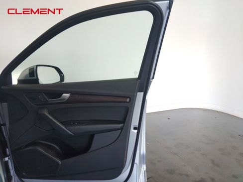 Used 2024 Audi Q5 2.0T Premium w/ Convenience Package image 38