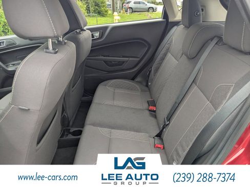 Used 2015 Ford Fiesta SE w/ Equipment Group 201A image 11