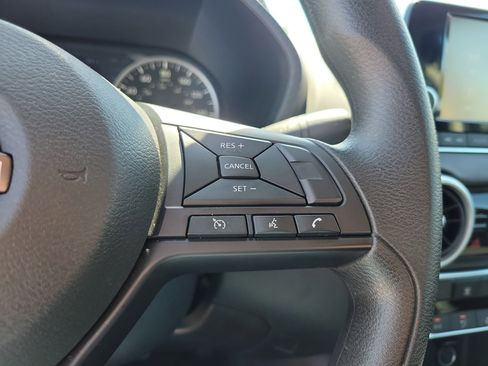 Used 2025 Nissan Sentra S image 21