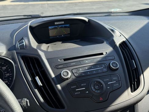 Used 2018 Ford Escape SE image 14