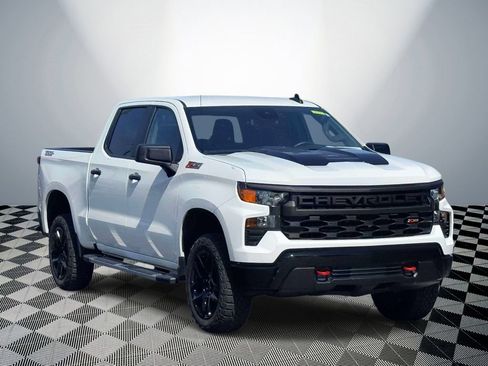 Used 2024 Chevrolet Silverado 1500 Custom Trail Boss AWD/4WD image 4