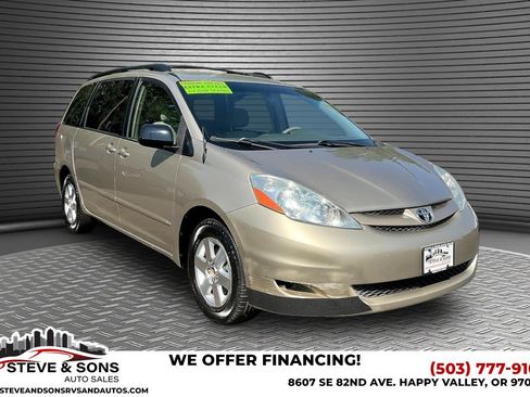 Used 2008 Toyota Sienna LE FWD image 1