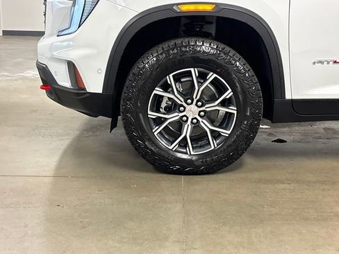 New 2026 GMC Acadia AT4 w/ Super Cruise Package image 7