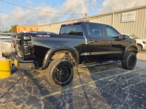 Used 2024 Chevrolet Silverado 1500 Custom w/ Turbomax Blackout Package AWD/4WD image 4