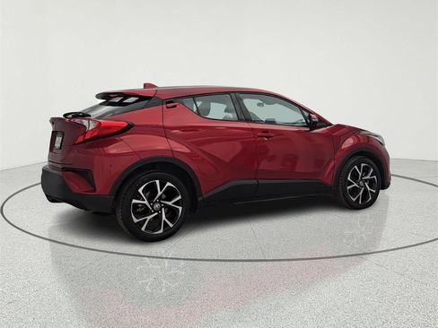 Used 2022 Toyota C-HR Limited image 5