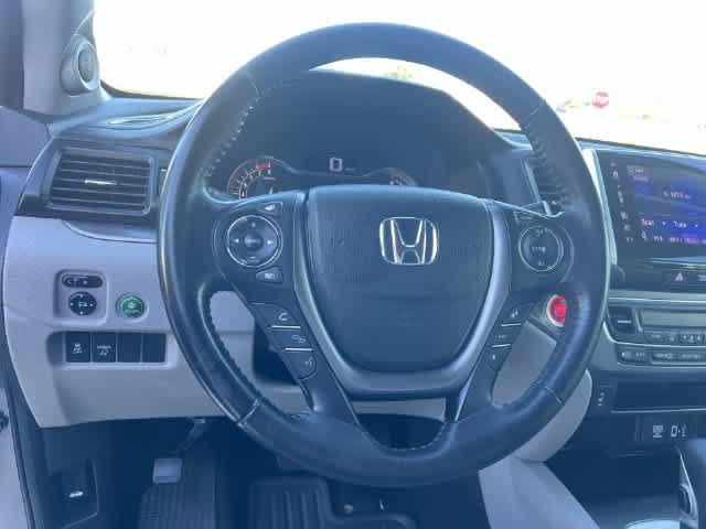 Certified 2017 Honda Ridgeline RTL-T image 17