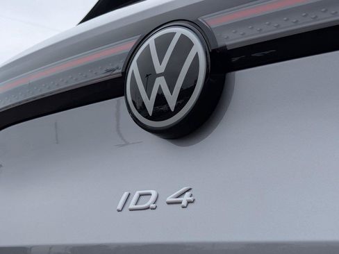Certified 2023 Volkswagen ID.4 Pro S AWD/4WD image 31