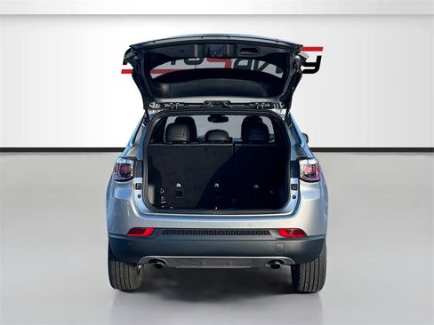 Used 2023 Jeep Compass Limited image 26