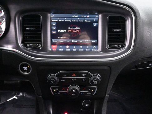 Used 2018 Dodge Charger R/T w/ Blacktop Package image 26