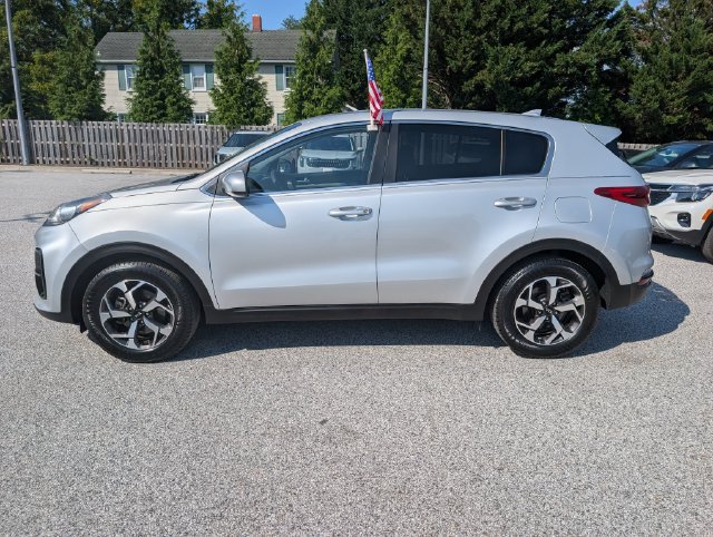 Used 2020 Kia Sportage LX FWD image 2