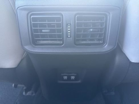 Used 2019 Toyota RAV4 XLE Premium image 13