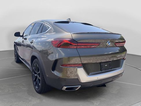 Used 2022 BMW X6 xDrive40i w/ Premium Package AWD/4WD image 3