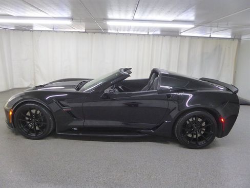 Used 2019 Chevrolet Corvette Grand Sport RWD image 12