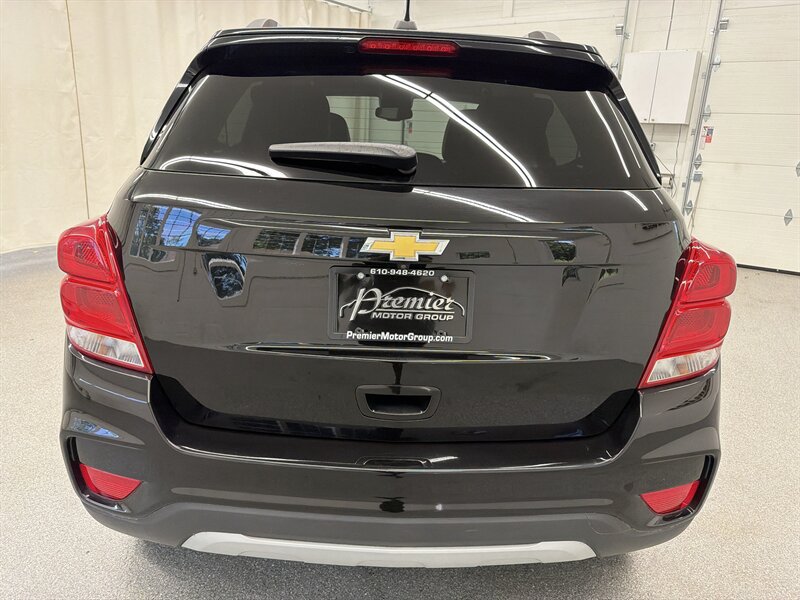 Used 2019 Chevrolet Trax LT w/ LT Convenience Package AWD/4WD image 6