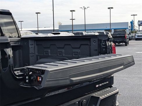 New 2026 GMC Sierra 1500 Denali w/ Denali Reserve Package image 14