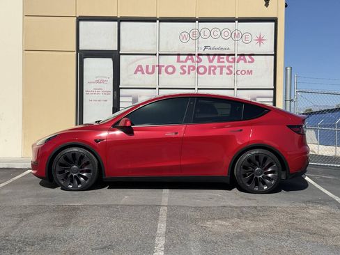 Used 2022 Tesla Model Y Performance AWD/4WD image 5