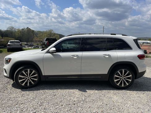 Used 2022 Mercedes-Benz GLB 250 4MATIC w/ Premium Package Lite image 22