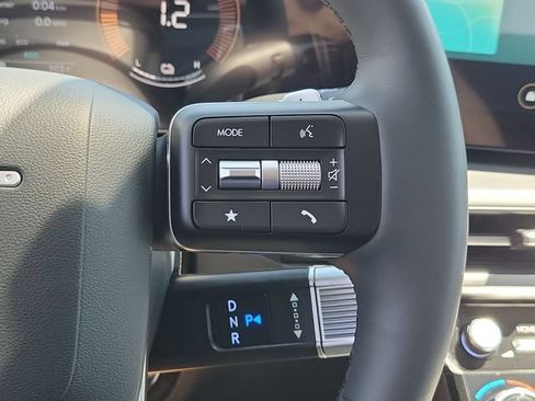 New 2026 Hyundai Santa Fe SE FWD image 8