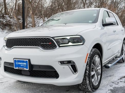 Used 2023 Dodge Durango Citadel image 2