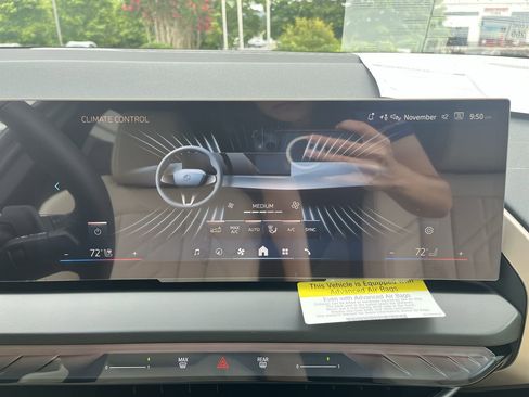 Used 2025 BMW X3 xDrive30i w/ Premium Package image 27