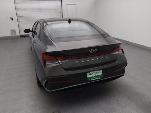 Used 2024 Hyundai Elantra SEL image 6
