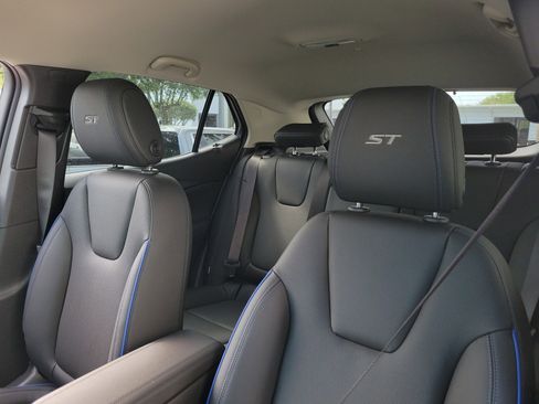 New 2026 Buick Encore GX Sport Touring AWD/4WD image 21