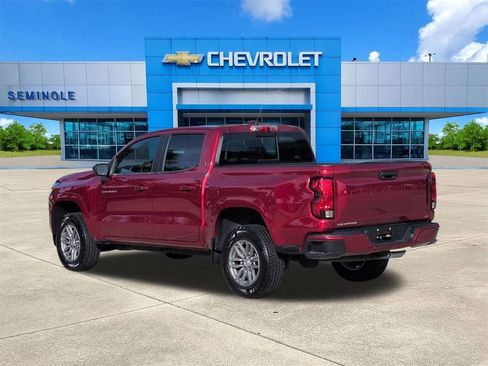 Used 2024 Chevrolet Colorado LT w/ LT Convenience Package II image 3