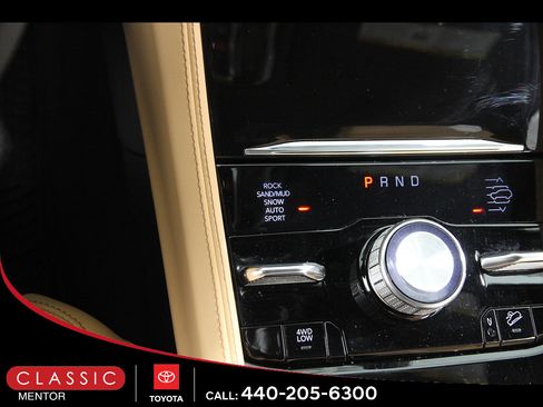 Used 2023 Jeep Grand Cherokee Summit AWD/4WD image 19