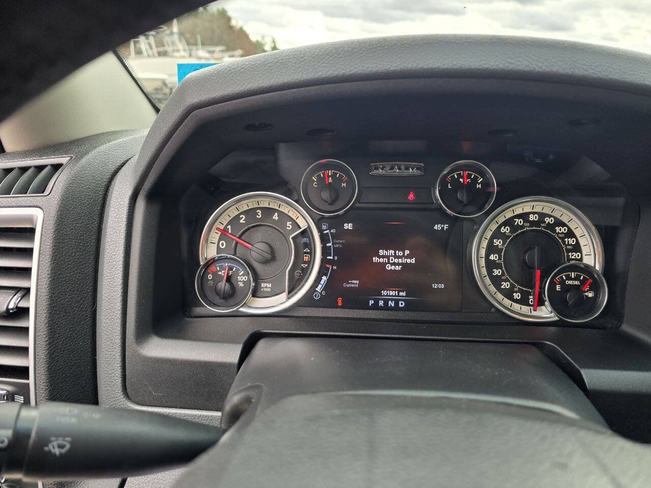 Used 2015 RAM 1500 Classic SLT w/ SLT Plus D←cor Group AWD/4WD image 21