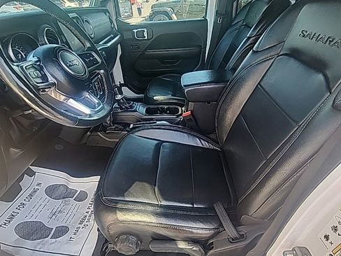 Used 2019 Jeep Wrangler Unlimited Sahara AWD/4WD image 24