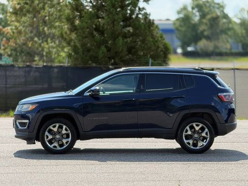Used 2018 Jeep Compass Limited AWD/4WD image 8