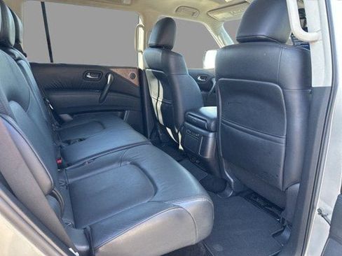 Used 2024 Nissan Armada SL AWD/4WD image 10