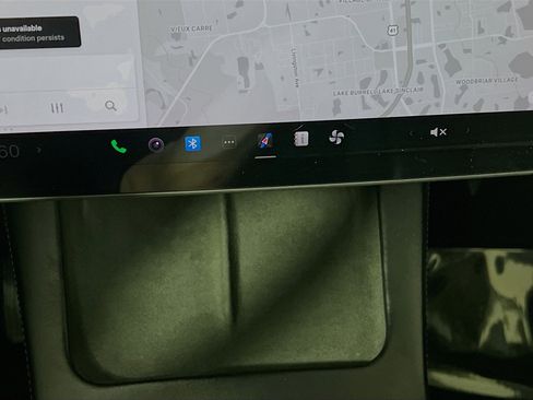 Used 2021 Tesla Model Y Long Range AWD/4WD image 24