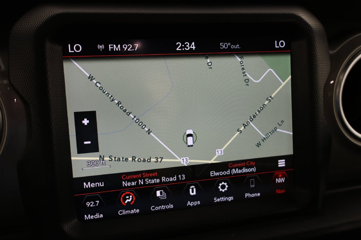 Used 2022 Jeep Gladiator Overland AWD/4WD image 8