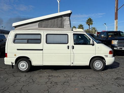 Used 2000 Volkswagen Eurovan MV image 2