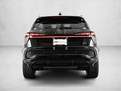 New 2026 Audi Q3 quattro 2.0T AWD/4WD image 7