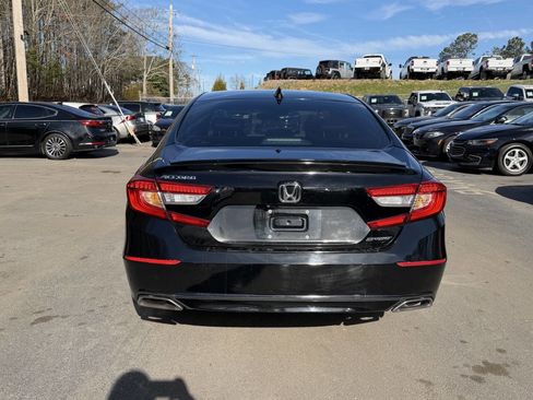 Used 2021 Honda Accord Sport image 6