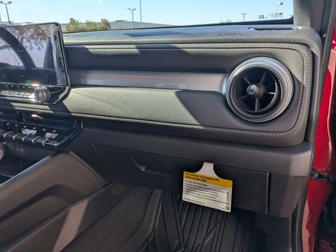 Certified 2026 Chevrolet Colorado LT w/ LT Convenience Package RWD image 29