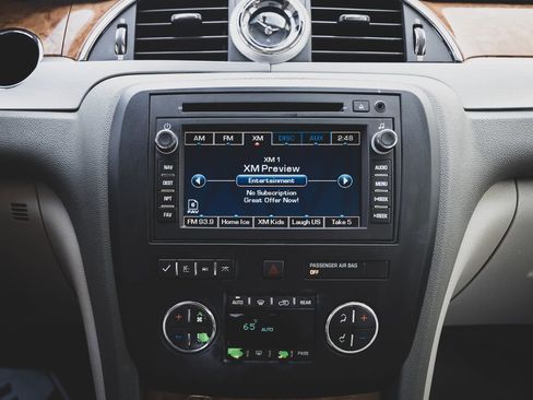 Used 2011 Buick Enclave CXL FWD image 5