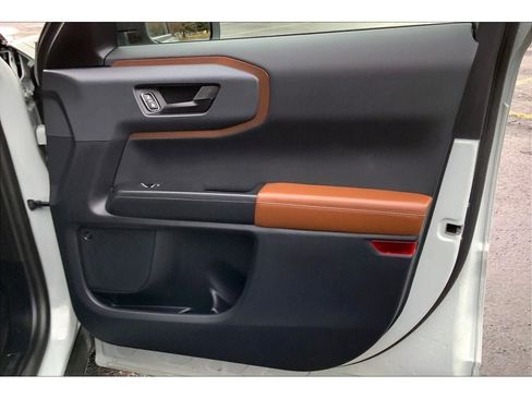 Used 2024 Ford Bronco Sport Outer Banks w/ Tech Package image 26