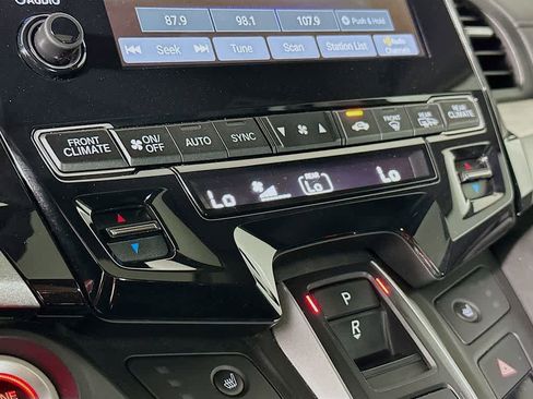 Used 2023 Honda Odyssey EX-L image 17