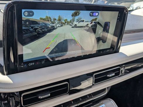 Certified 2025 Lincoln Aviator Reserve w/ Illumination Package image 21