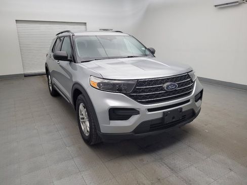 Used 2022 Ford Explorer XLT RWD image 13