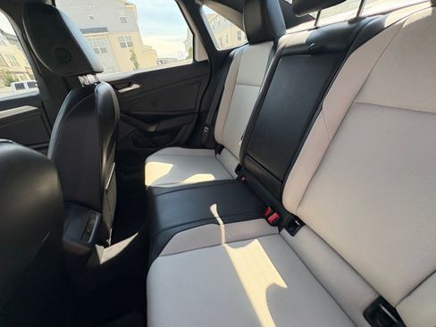 Used 2019 Volkswagen Jetta R-Line FWD image 17