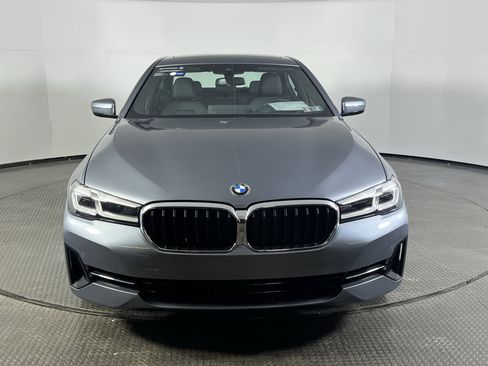 Certified 2022 BMW 530i xDrive w/ Premium Package image 2