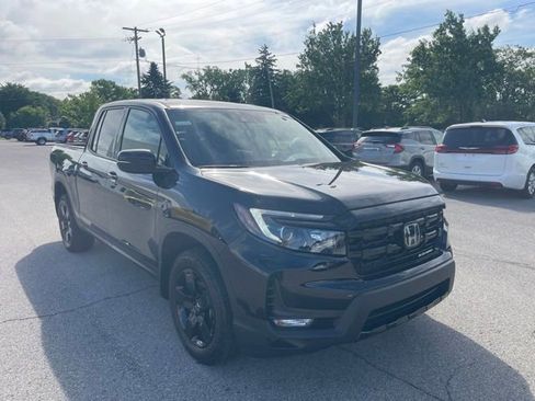 Used 2025 Honda Ridgeline Black Edition image 13