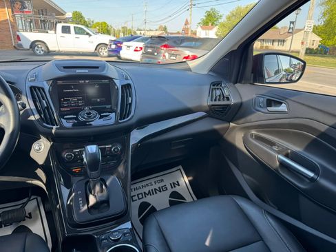 Used 2015 Ford Escape Titanium FWD image 42